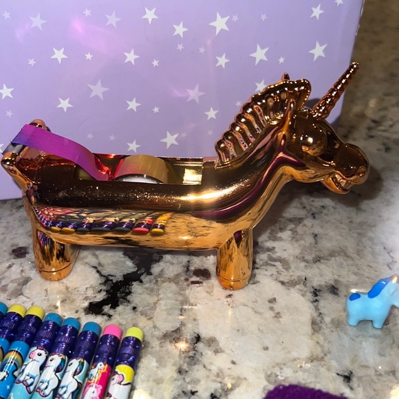 Unicorn 🦄variety pack storage box stuffed animal stickers pencils tape bracelet - Picture 5 of 13